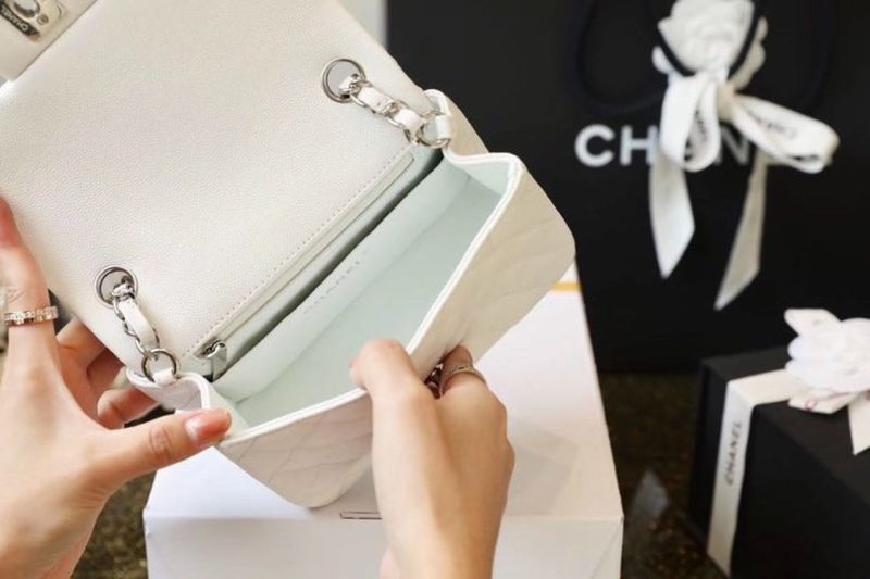 CHL Classic Mini Flap Bag Silver Hardware White For Wom6.6in/17cm A35200 - Image 9