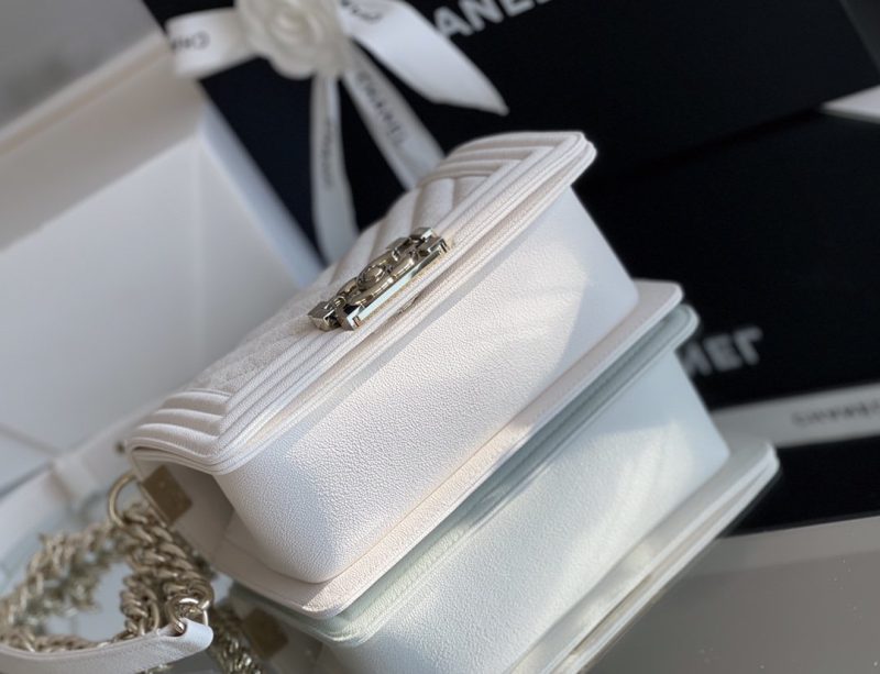 CHLMini Boy Flapbag White For Wom5.9in/15cm - Image 8
