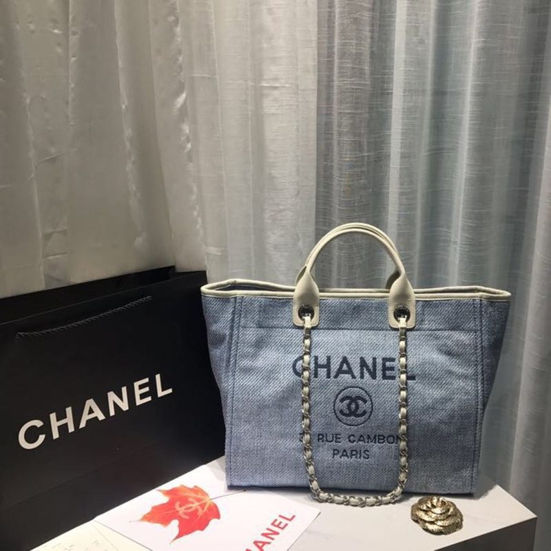 CHL Deauville Tote Canvas Bag Light Grey For Women, Women’s Handbags, Shoulder Bags 15in/38cm A66941 - Image 3